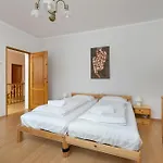 Przytulne W Klimatycznym Domu Nad Bialka W Otoczeniu Gorskich Krajobrazow By Renters Holiday home Bystra (Bielsko)
