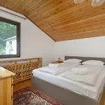 Holiday home Przytulne W Klimatycznym Domu Nad Bialka W Otoczeniu Gorskich Krajobrazow By Renters *