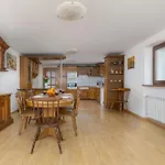 Przytulne W Klimatycznym Domu Nad Bialka W Otoczeniu Gorskich Krajobrazow By Renters Holiday home Bystra (Bielsko)