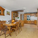 Holiday home Przytulne W Klimatycznym Domu Nad Bialka W Otoczeniu Gorskich Krajobrazow By Renters