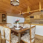 Przytulne W Klimatycznym Domu Nad Bialka W Otoczeniu Gorskich Krajobrazow By Renters Bystra (Bielsko)
