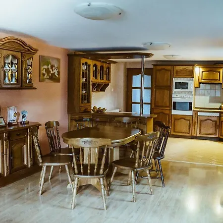 Przytulne W Klimatycznym Domu Nad Bialka W Otoczeniu Gorskich Krajobrazow By Renters Дом отдыха