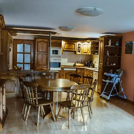 Przytulne W Klimatycznym Domu Nad Bialka W Otoczeniu Gorskich Krajobrazow By Renters