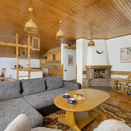 Przytulne W Klimatycznym Domu Nad Białką W Otoczeniu Górskich Krajobrazów By Renters Bystra (Bielsko)