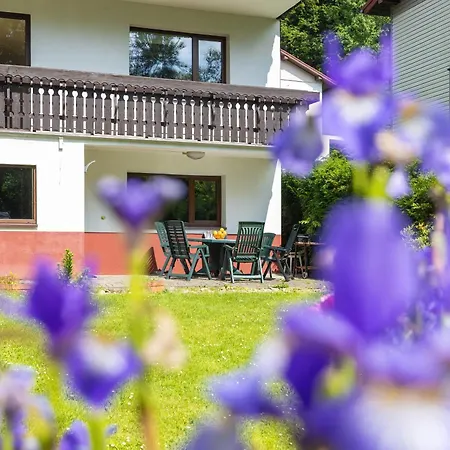 Сasa de vacaciones Przytulne Apartamenty w Klimatycznym Domu nad Białką w Otoczeniu Górskich Krajobrazów by Noclegi Renters Bystra (Bielsko)