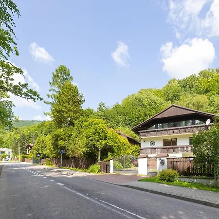 Przytulne W Klimatycznym Domu Nad Bialka W Otoczeniu Gorskich Krajobrazow By Renters * Bystra (Bielsko)