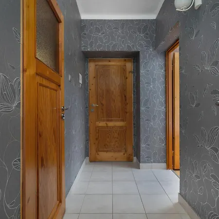 Przytulne W Klimatycznym Domu Nad Bialka W Otoczeniu Gorskich Krajobrazow By Renters