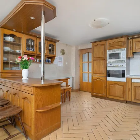 Przytulne W Klimatycznym Domu Nad Bialka W Otoczeniu Gorskich Krajobrazow By Renters