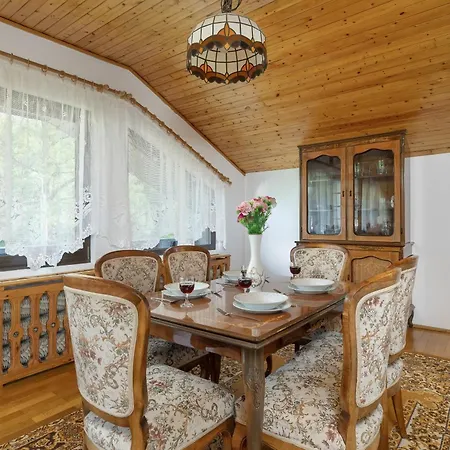 Przytulne W Klimatycznym Domu Nad Białką W Otoczeniu Górskich Krajobrazów By Renters Bystra (Bielsko)