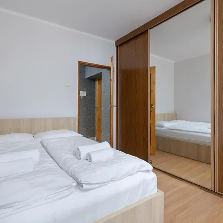 Przytulne W Klimatycznym Domu Nad Bialka W Otoczeniu Gorskich Krajobrazow By Renters