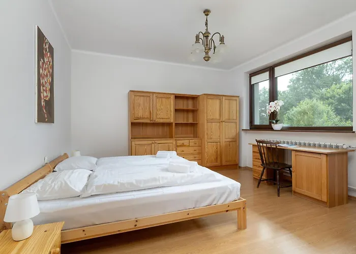 Przytulne W Klimatycznym Domu Nad Bialka W Otoczeniu Gorskich Krajobrazow By Renters 度假居