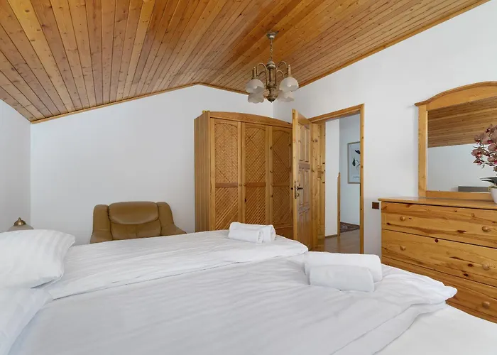 Przytulne W Klimatycznym Domu Nad Bialka W Otoczeniu Gorskich Krajobrazow By Renters 度假居 *