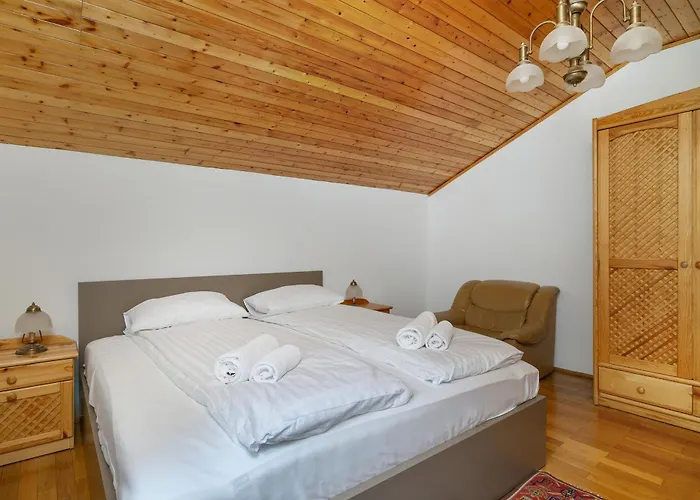 Przytulne W Klimatycznym Domu Nad Bialka W Otoczeniu Gorskich Krajobrazow By Renters 度假居 *