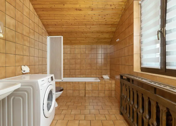 Przytulne W Klimatycznym Domu Nad Bialka W Otoczeniu Gorskich Krajobrazow By Renters * Bystra (Bielsko)